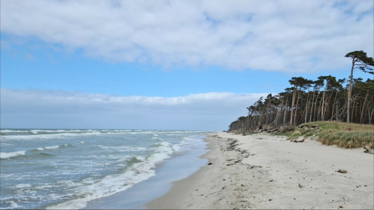 80-Jähriger an Ostsee-Strand verstorben