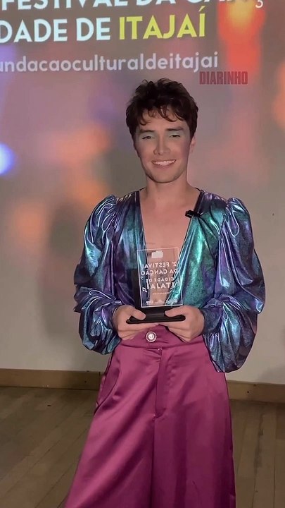 Música de Rizzih vence o 2º Festival da Canção de Itajaí