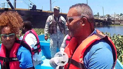 “EL INTERCEPTOR” HA SACADO 220 TONELADAS DE BASURA DEL RÍO OZAMA
