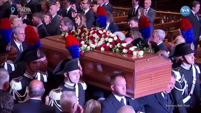 Berlusconi için Milano’daki Duomo Katedrali’nde resmi cenaze töreni