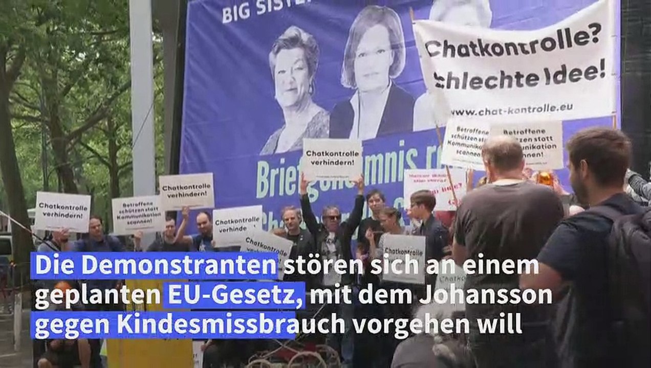 Protest gegen EU-Kommissarin wegen Chat-Kontrollgesetz