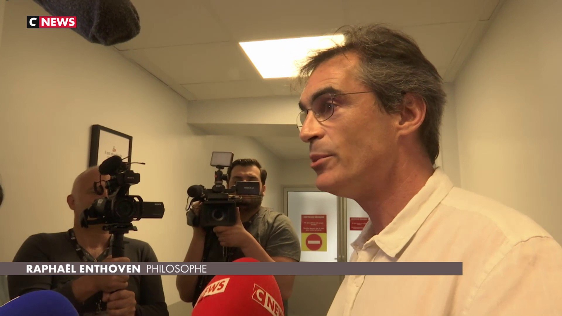 Bac Philo : Raphaël Enthoven bat largement ChatGPT