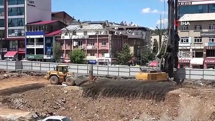 Bingöl'de Kent Meydanı Projesi Devam Ediyor