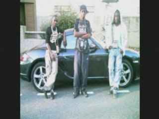 C2m - critique  chamou mOntessuy rochette 69 mauvaise graine