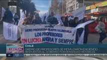 Miles de docentes en Chile protestan por demandas históricas del gremio