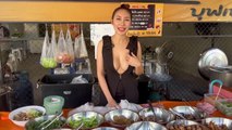 MOIST Chicken Breast ! The Most Popular & Beautiful Lady in Bangkok - Thailand Street Food Travel