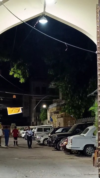 कारों के साथ कॉलोनियों में बढ़ी किच-किच, अब मका...