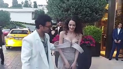 Şarkıcı Buray'ın sevgilisi kim? Buray ve Ezgi Şenler sevgili mi?