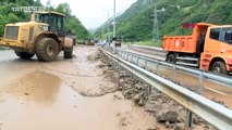 Trabzon-Gümüşhane yolu ulaşıma kapandı