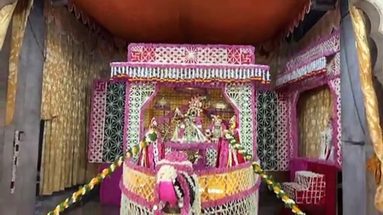 गोविंददेवजी के सजी फूलों की नौका झांकी