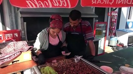Malatya'nın tek kadın kebap ustası konteynerde ekmek mücadelesini sürdürüyor