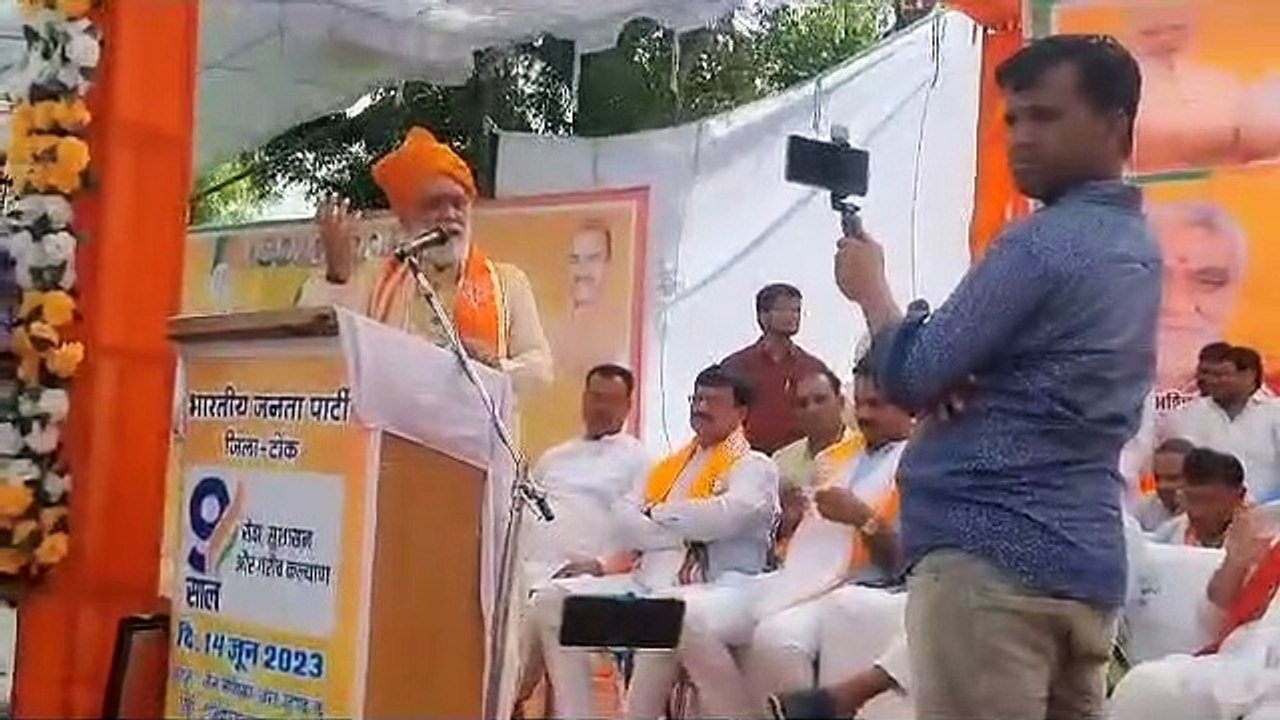 केंद्रीय मंत्री ने अशोक गहलोत व सचिन पायलट पर साधा निशाना