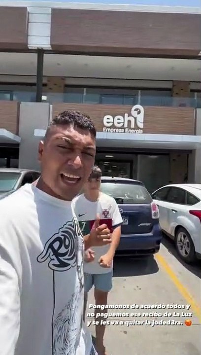 Influencer hondureños protestan por apagones en Honduras
