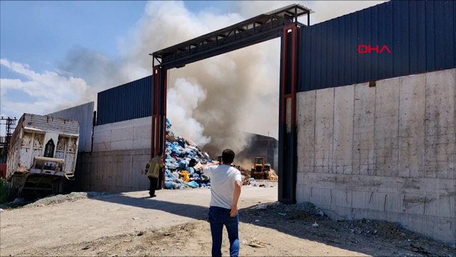 Bursa'da geri dönüşüm tesisinde yangın