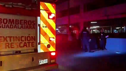 Incendio al interior de Fórum Tlaquepaque alerta autoridades