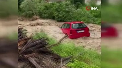 Sırbistan’daki selde 14 nehir taştı, OHAL ilan edildi