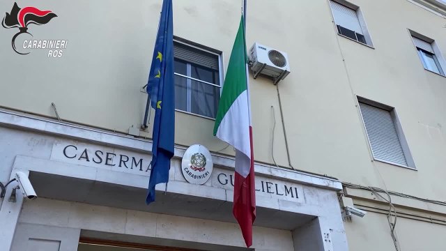 Corruzione e traffico di influenze illecite: i carabinieri del Ros eseguono 6 misure cautelari