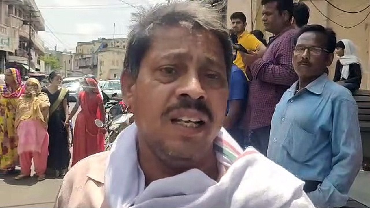 पेयजल समस्या के निराकरण की मांग को लेकर लगाया जाम, देखें वीडियो