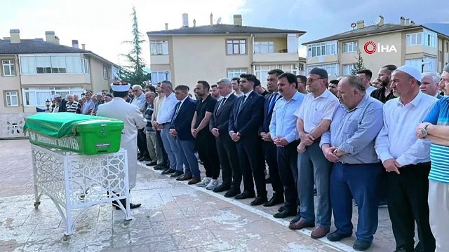 Triste nouvelle du professeur dont les élèves l'ont surpris le jour du professeur