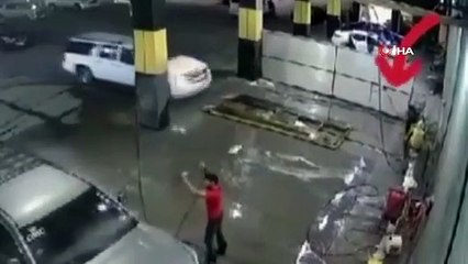 Accident de lavage de voiture en Irak： Employé écrasé