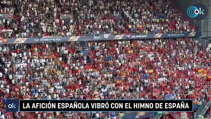La afición española vibró con el himno de España