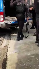 Confronto entre polícia e traficantes termina com elemento baleado na boca em Cabo Frio