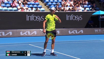 Trompé par le filet, mais pas par ses réflexes : le point dingue de Sinner au filet