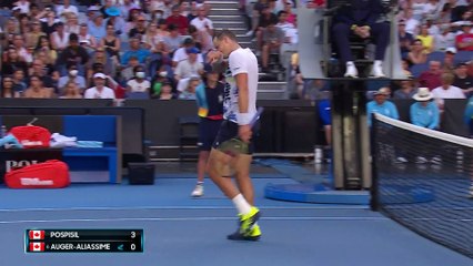 Auger-Aliassime évite le piège Pospisil avec difficulté : Les temps forts de son 1er tour