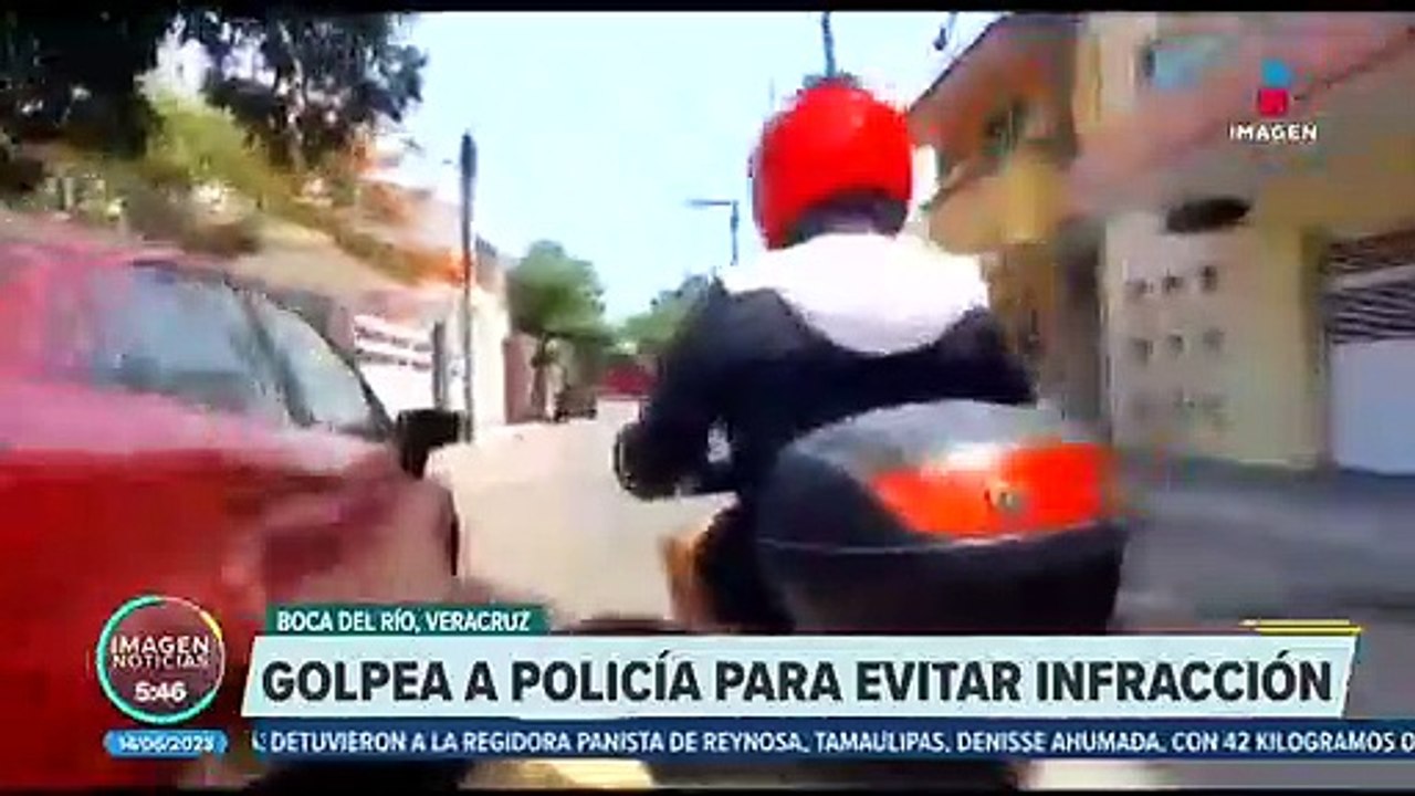 Motociclista golpea a policía para evitar infracción
