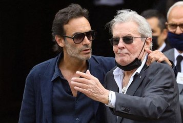 Anthony Delon révèle ses regrets et révélations sur son père Alain Delon 🎬 - thumbnail