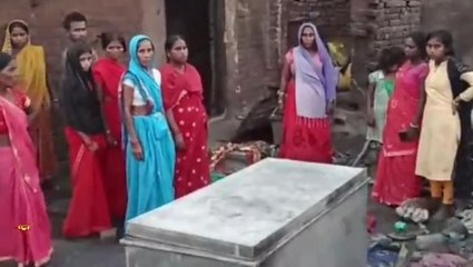 ब्रेकिंग: भीषण अगलगी में 18 घर जलकर हुए राख, मौके पर मची अफरा-तफरी