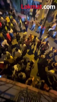 ठाण्यातील ढोकाळीमध्ये दोन गटात कोयता नाचवत तुफान राडा...व्हिडिओ पाहून व्हाल थक्क