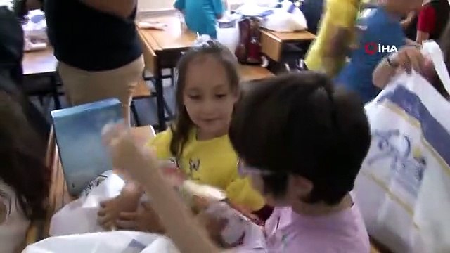 Depremin merkez üssünde karne heyecanı