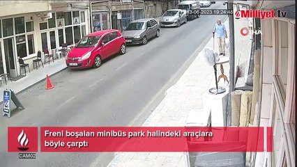 Freni boşalan minibüs park halindeki araçlara daldı