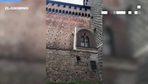 Jared Leto si arrampica sul Castello Sforzesco