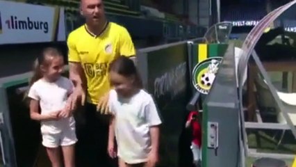 Futbolu bırakan Burak Yılmaz, Beşiktaş'a imzayı atıyor! Bambaşka bir görevi olacak