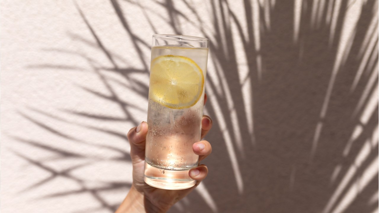 3 popular drinks you should always avoid during a heatwave, they will dehydrate you
