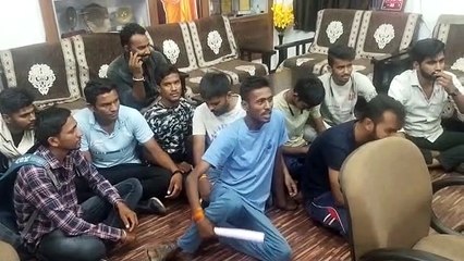 अम्बेडकर का नया बैनर लगाने एनएसयूआई ने कॉलेज प्राचार्य कक्ष में दिया धरना