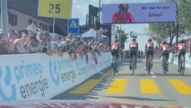 Tour de Suisse 2023 - L'hommage et le cortège du peloton du Tour de Suisse en l'honneur de Gino Mäder !