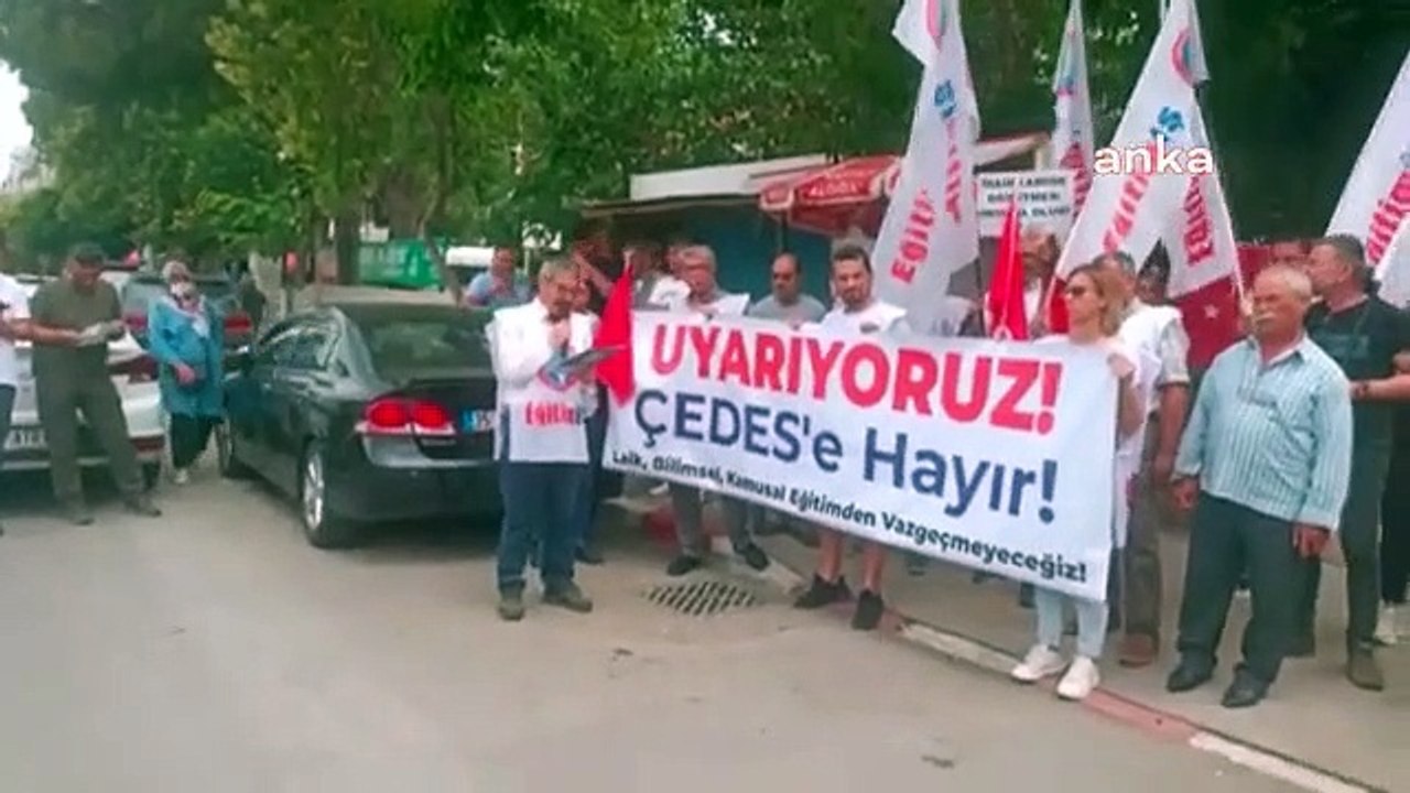 Eğitim-İş, 'manevi danışman' adı altında imam ve vaiz görevlendirilmesini protesto etti