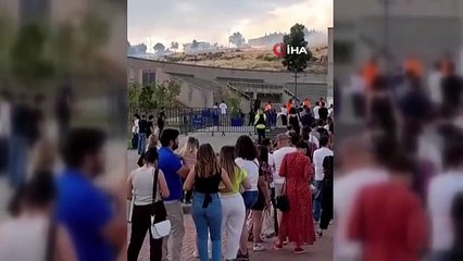 İzmir'de rekreasyon alanının yakınında ot yangını