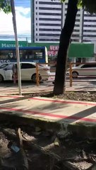 Acidente com cinco veículos interdita trecho da Av. Fernandes Lima
