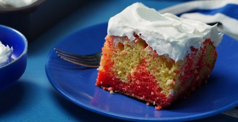How to Make Poke Cake
