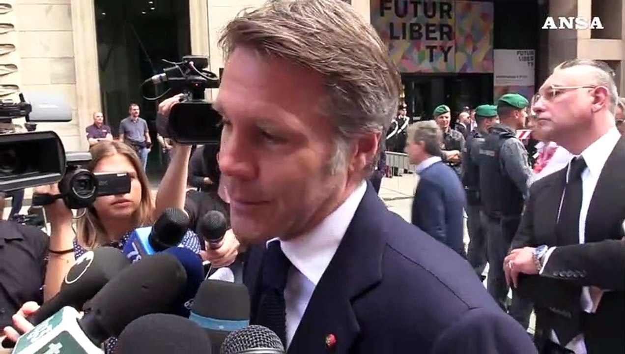 Berlusconi, Emanuele Filiberto: "Un grande imprenditore, ma anche un amico"