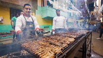 How volunteers make 4,000 iftar meals during Ramadan in El Matareya, Egypt