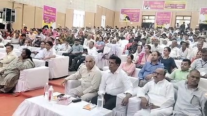 एक क्लिक पर खाते में आए 8 करोड़ 26 लाख