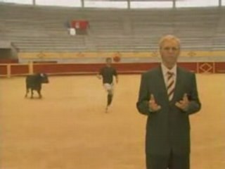 Cristiano Ronaldo joue au torero