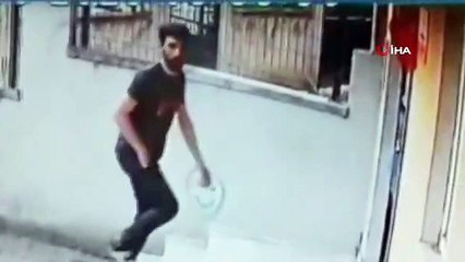 Apartmandan bisiklet çalan hırsız kameralara böyle yakalandı