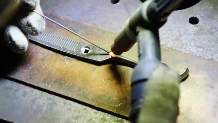 Download Video: Delicate process of making hairdressing scissors_ master of handmade scissors in Korea