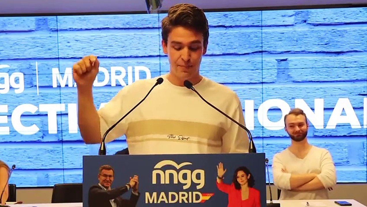 El presidente de Nuevas Generaciones del PP en Madrid promete "copas y chupitos gratis" en las discotecas de la capital